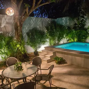 Cozy House Downtown Cancún